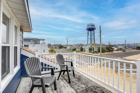 8 Mi Barnegat Lighthouse: Apt w/ Balcony!