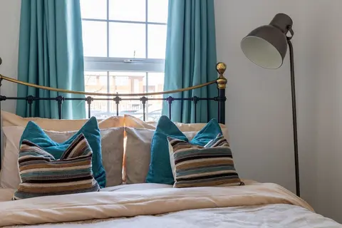 Captivating 4-bed House in Dartford