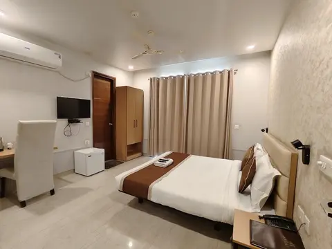 Xenious Micro Dharmshala