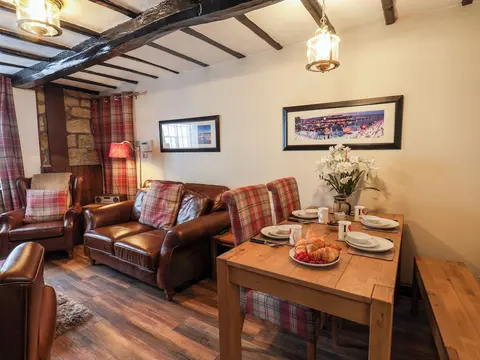 Midships Cottage