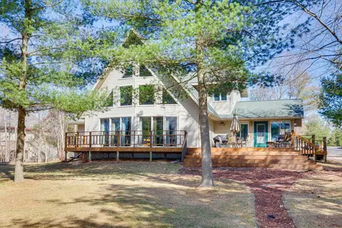 Lakefront Neillsville Home w/ Fire Pit, Game Room!