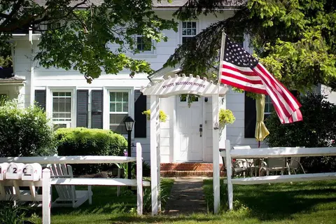 White Blossom House Inn