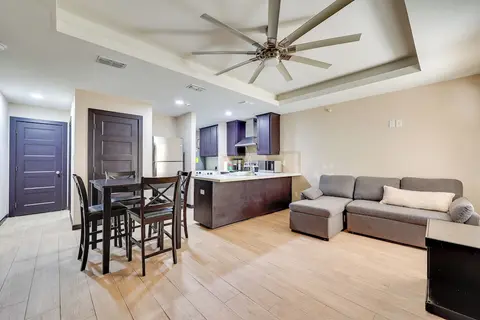 1 Mi to Dtwn Mcallen: Convenient Home Near Parks
