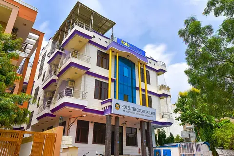 Fabhotel The Grand Kailash