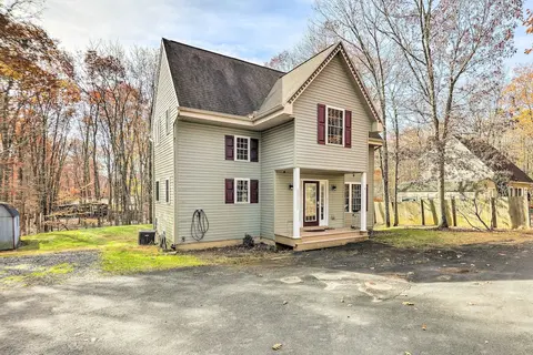 Hot Tub, Lake Access: Serene Albrightsville Home!