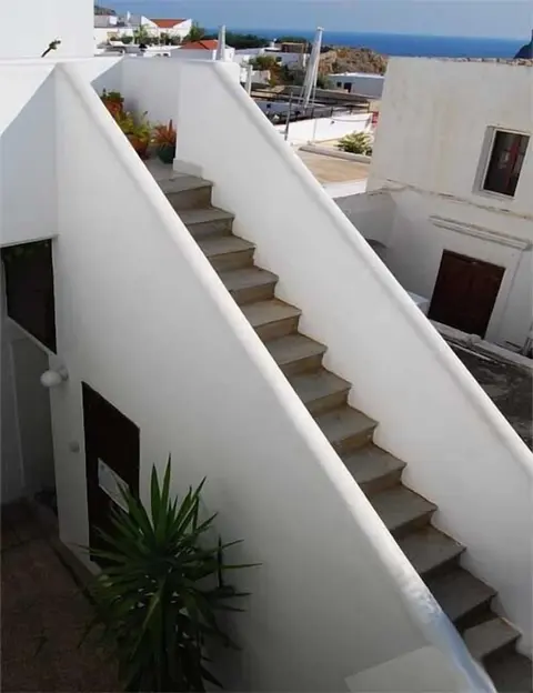 Erato Apartments