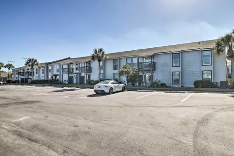 Quaint Condo < Half-mi to Fort Clinch Beach!