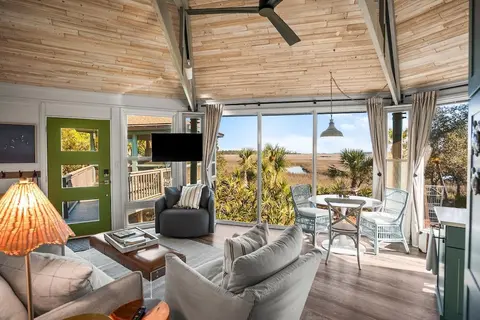 Charming 2-bed, 2-bath Home, Resort Access and Golf Cart Included!