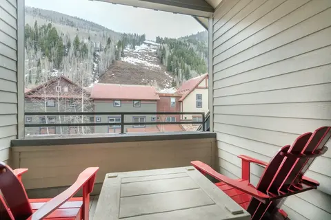 Cimarron Lodge 35 by Avantstay Ski-in/ski-out Property in Complex w/ Two Hot Tubs!