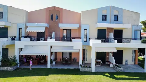Moana Seafront Maisonette by Rentals Pro