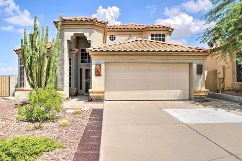 Goodyear Home w/ Pool, Quiet Walkable Community