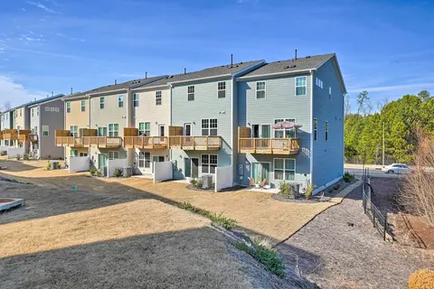 Durham Vacation Rental w/ Community Pools!
