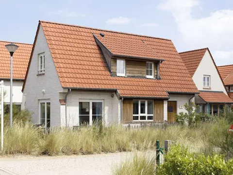 Villa, two Bathrooms and a Washing Machine, Near Ostend