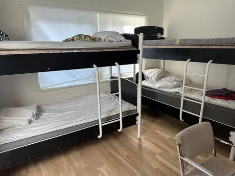 Stockholm Apartment - Sleeps 4 & Free Parking