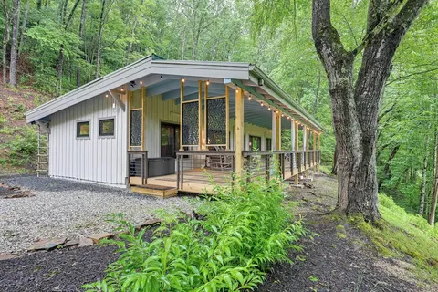 Sweet Birch' Bryson City Cottage w/ Views