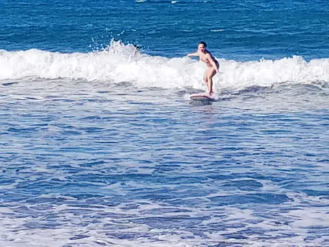 Surf & Chill Inn