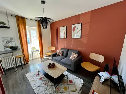 Duplex in Le Mans Near Place D'alger