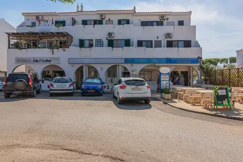 Faro Airport Flat 4 by Homing