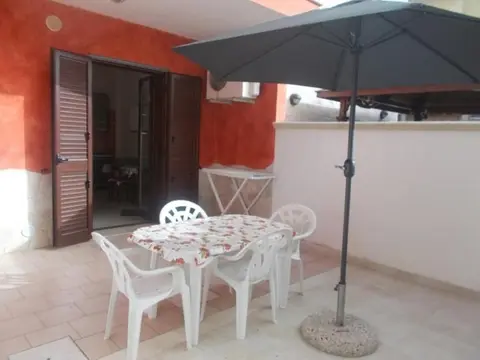 Cozy Retreat Near Baia Verde Beaches