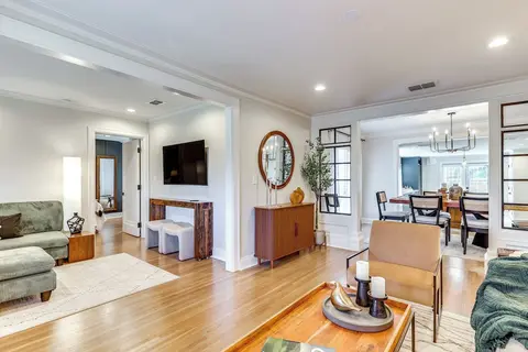 Fenced Yard: Lakeland Home Adjacent to Golf Course