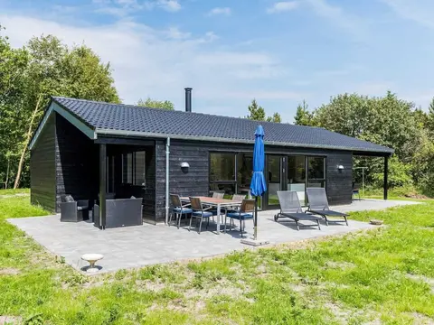 6 Person Holiday Home in Blavand