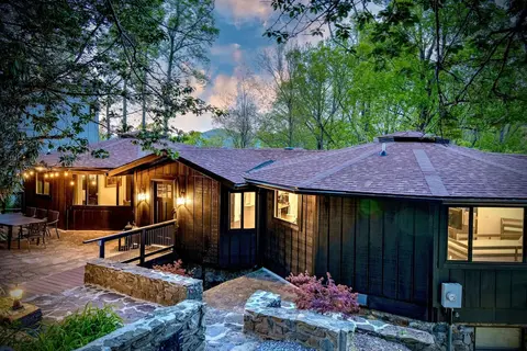 La Maison Mirch - Luxe Design Retreat