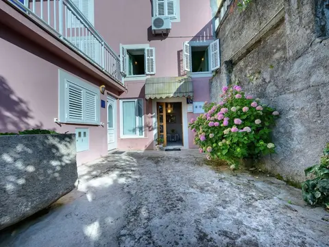Lovely Mediterranean Home near Beach with Private Open & Covered Terrace