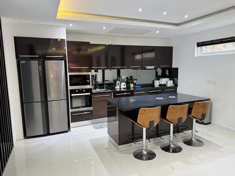 Luxury with Ocean Views&Private Rooftop