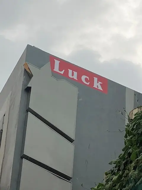 Luck Hotel Huai Khwang MRT Ratchada