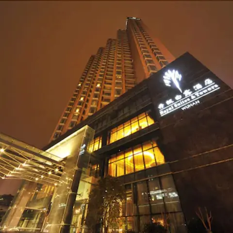 Royal Suites & Tower