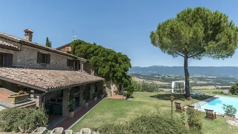 Pg-l188-lmne0at - Hostal de Todi 12