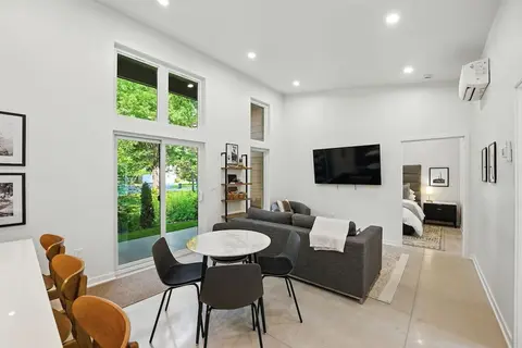 500 House - Unit B 2 Bedroom Townhouse