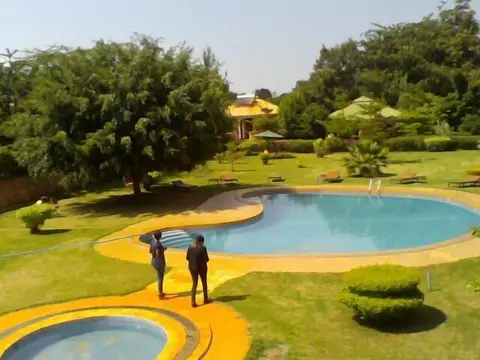 Flamingo Safari Lodge
