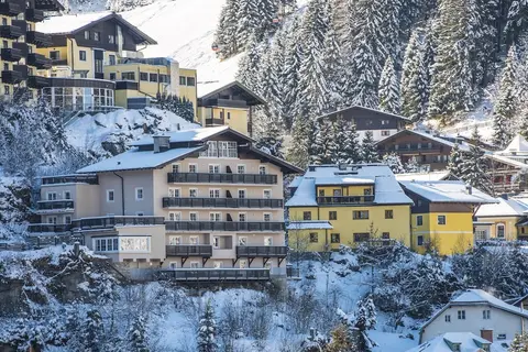 Alpine ski Apartment Getaway