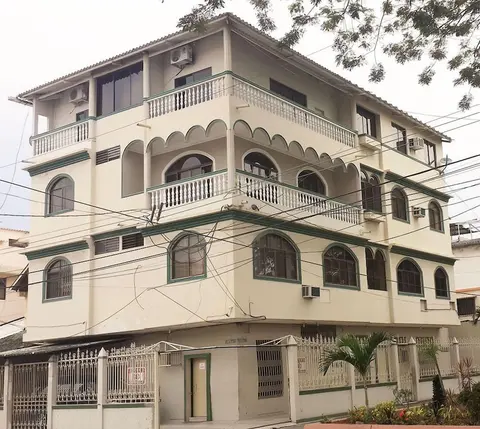 Del Sol Suites & Apartments