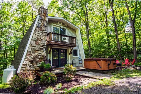 Owl's Retreat by Taylor Made Deep Creek