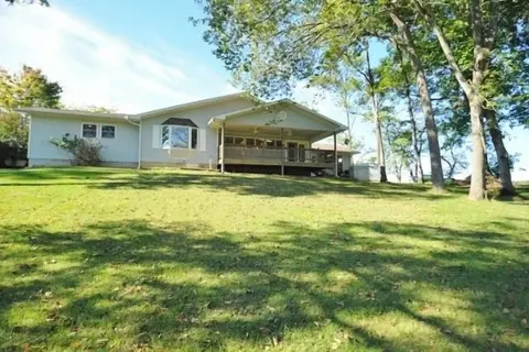 Troutfest: Anglers Retreat on White River w/ Deck