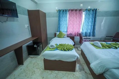 Hotel Mirka Plaza
