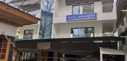 Hotel Midpoint