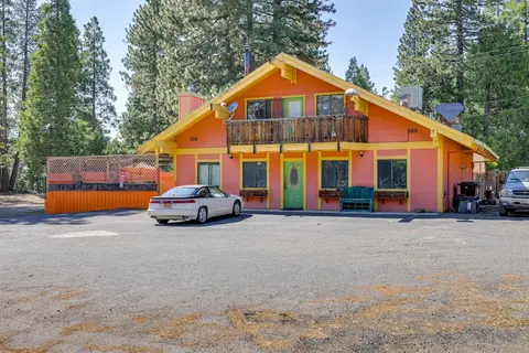 Dodge Ridge Pinecrest Mountain Cabin: Near Hiking!