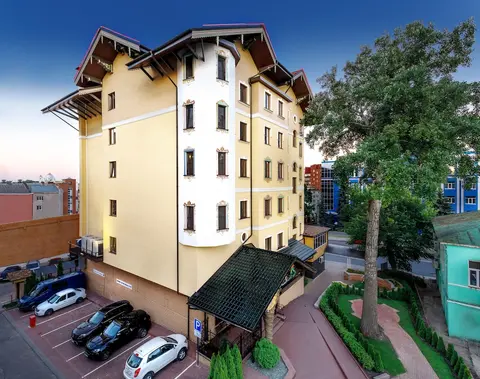 Dinastiya Hotel