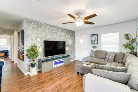 2 Mi to Lake Griffin: Fruitland Park Home