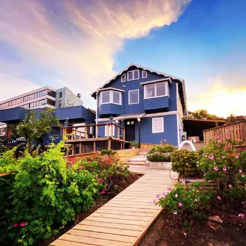 Hostal Faro Azul