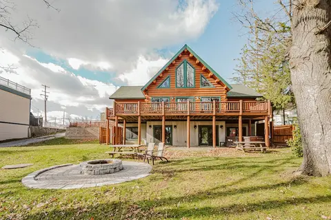Man Haus