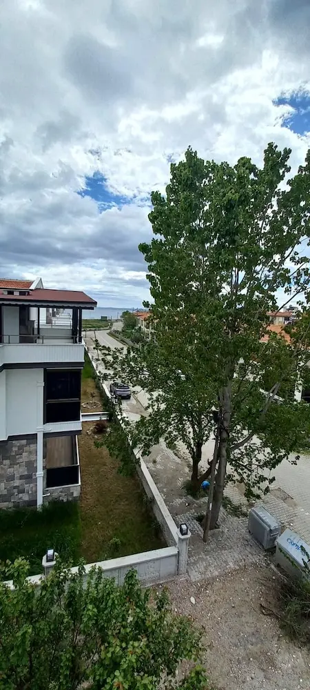 Zeytin Otel Altinoluk