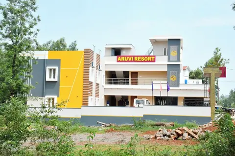 ARUVI RESORT