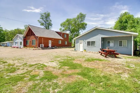 Boat + Fish on Mille Lacs Lake: Walleye Cabin