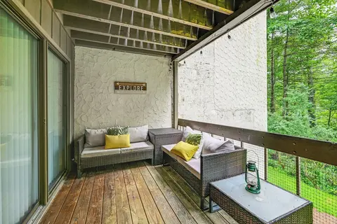 Sapphire Valley Condo w/ Pool & Lake Beach Access!