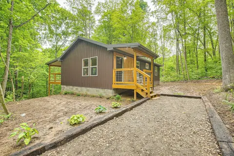 Hocking Hill Cabin Near Hiking: Dogs Welcome