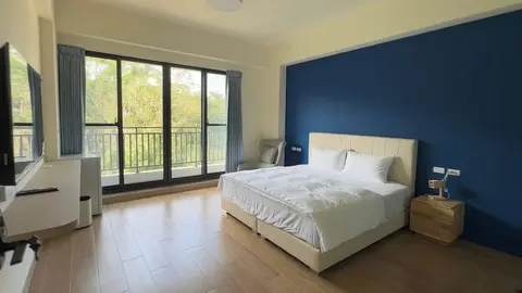 Polar bear bnb